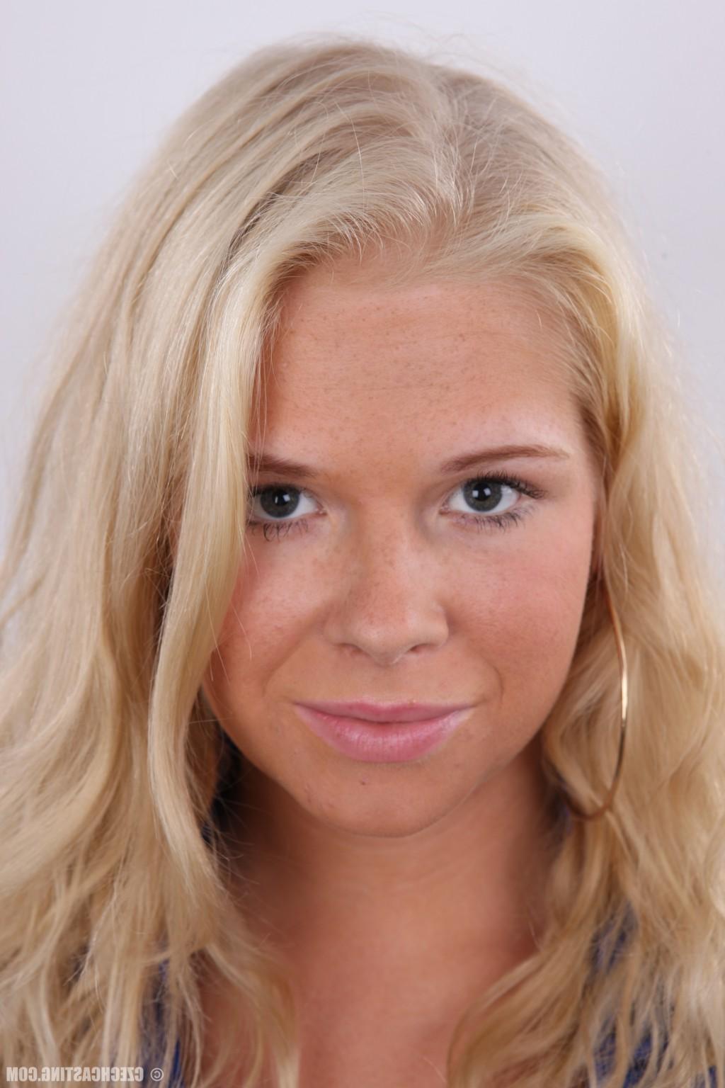 16P Czech Casting Diana 2780