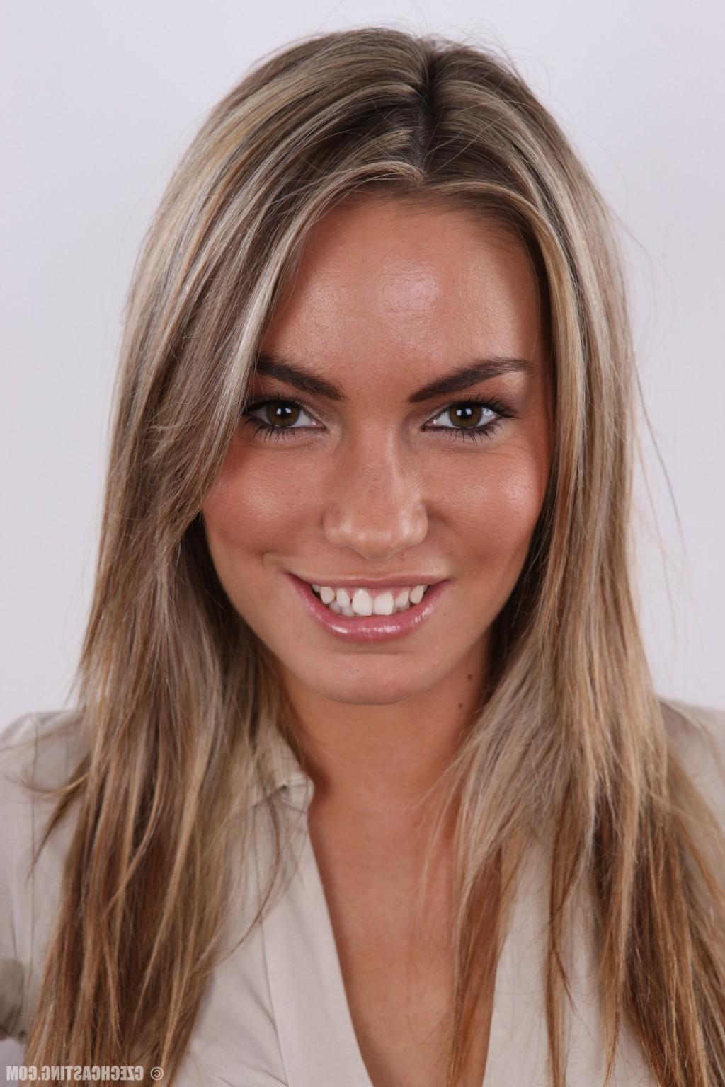 16P Czech Casting Veronika 2756