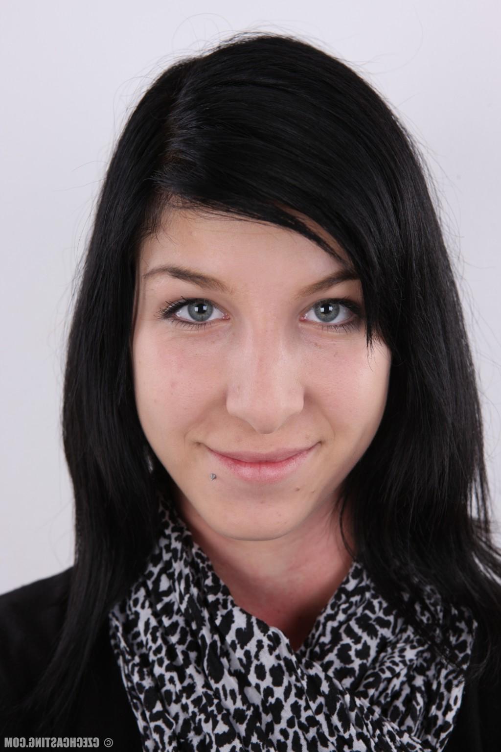 16P Czech Casting Barbora 3416