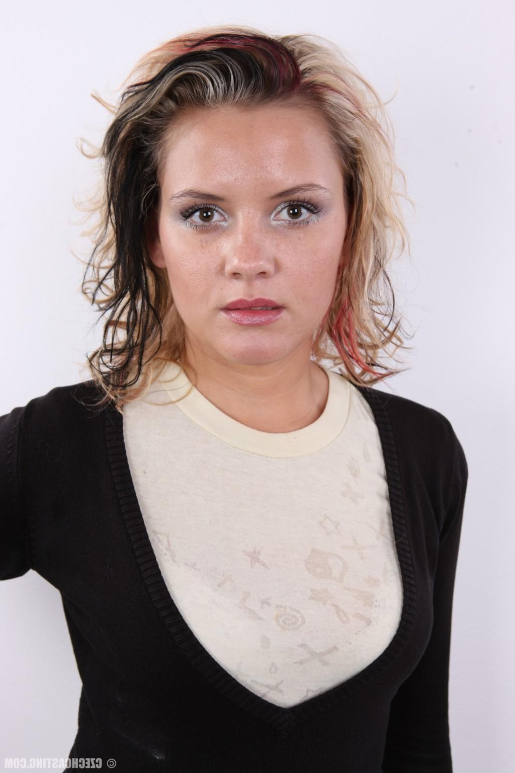 16P Czech Casting Zaneta 2518