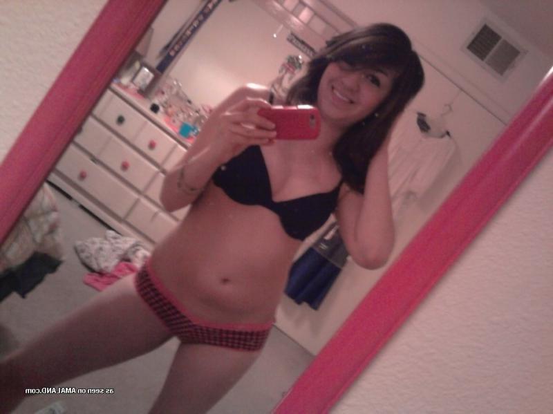 12P Steamy hot sexy amateur Spanish senorita camwhoring