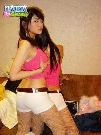 12P Crazy porn orgy pictures with very sexy asian babes
