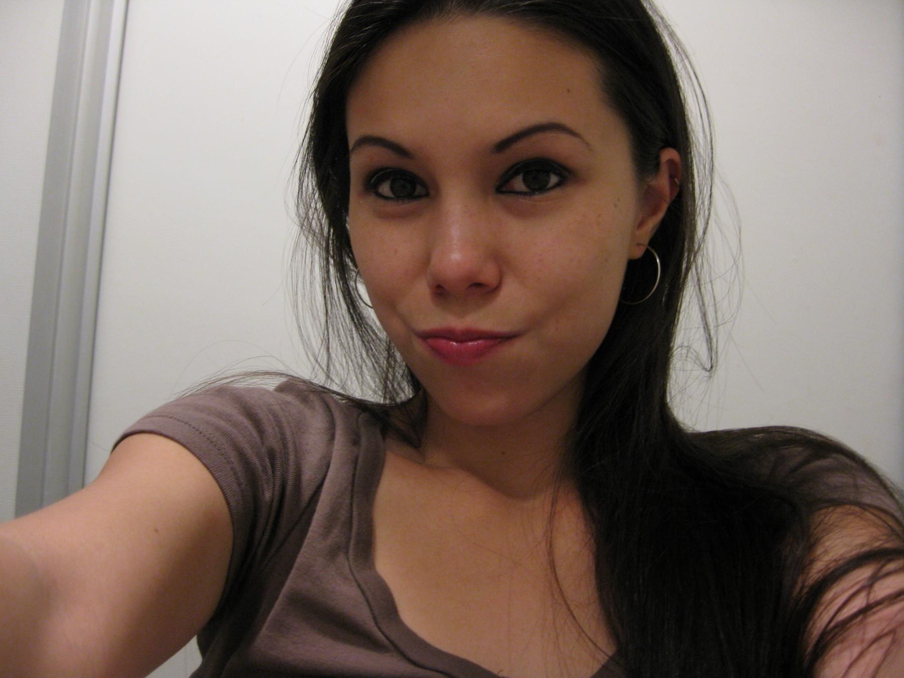 18P Jasmine Lee self pics sent to her boyfriend who shared them with me