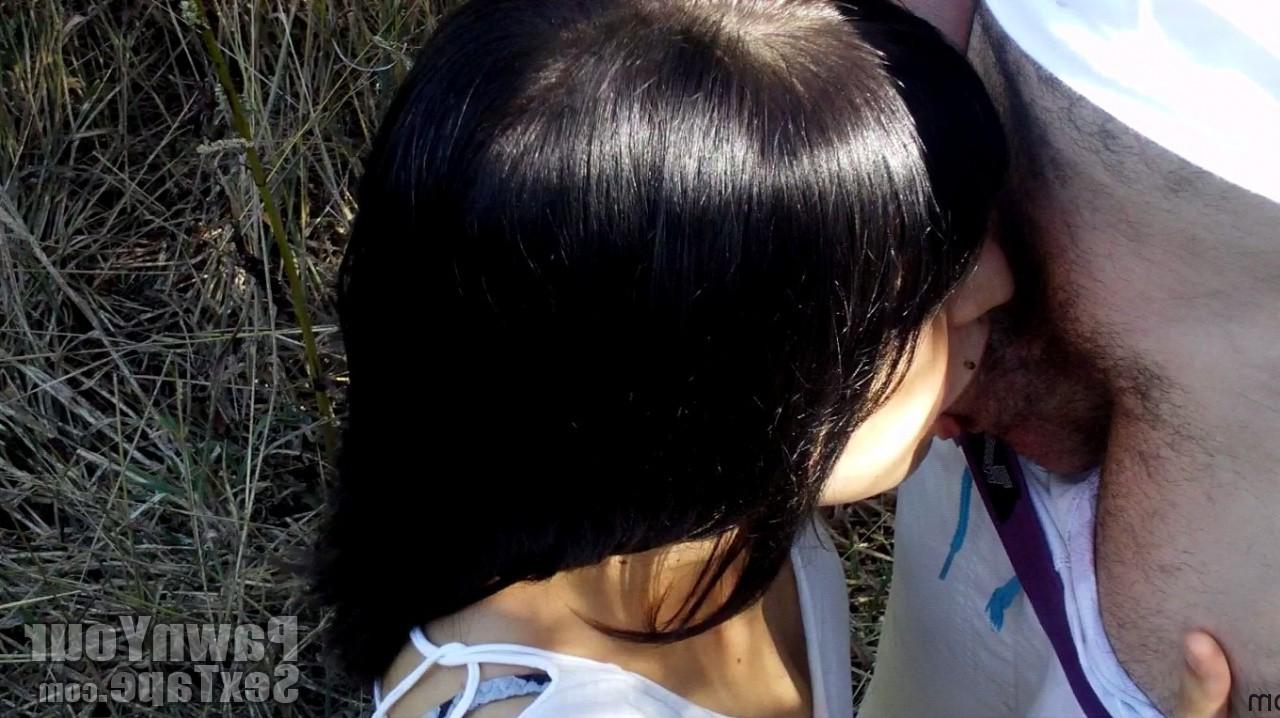 15P Cute girlfriend suck her man's dong  takes a massive facial
