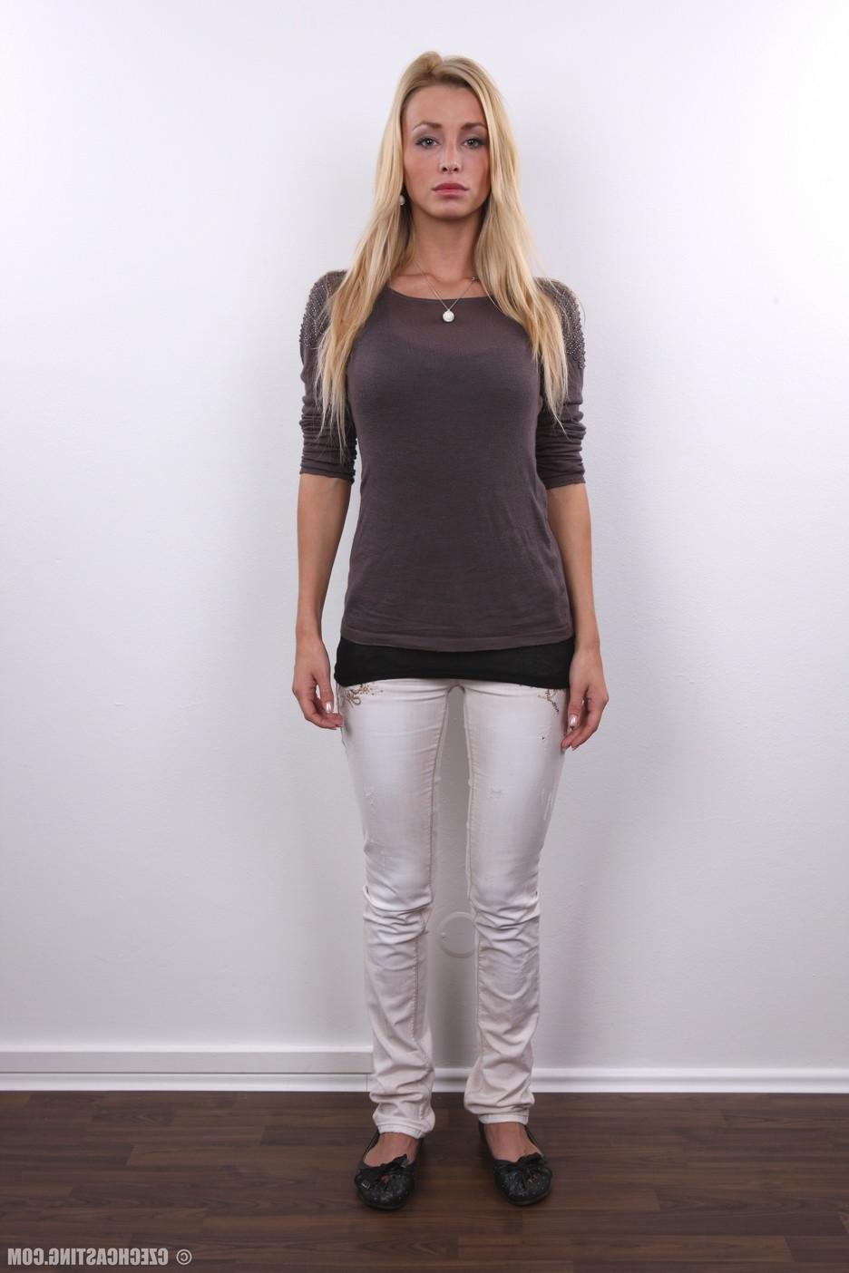 16P 23-years-old blonde Dominika cannot be described by words, she must be seen