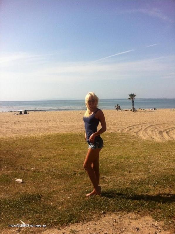 14P Leaked cellphone pics from sexy ex girlfriend