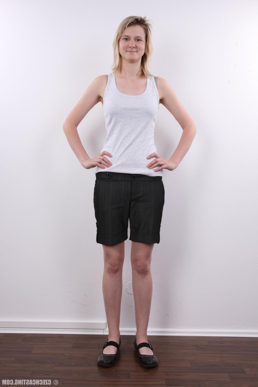 12P Czech Casting Monika 2909