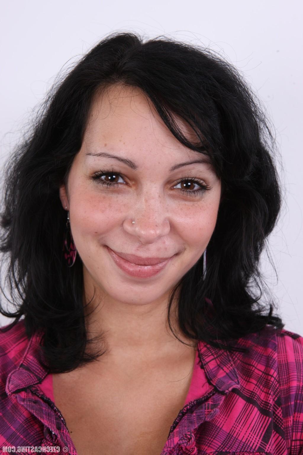 12P Czech Casting Barbora 9807