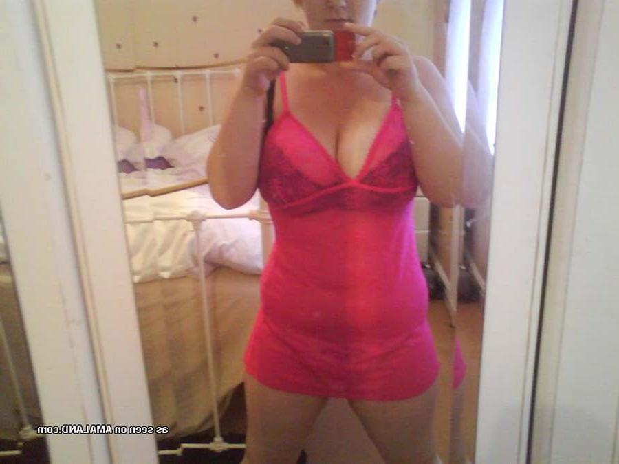 10P Picture gallery of naughty amateur wild fat babes
