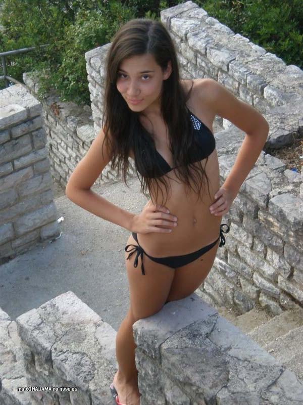 12P Collection of a sexy Spanish senorita's selfpics