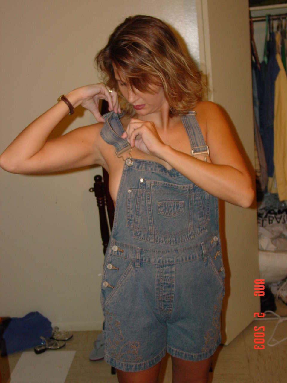 15P Smoking MILF Diane