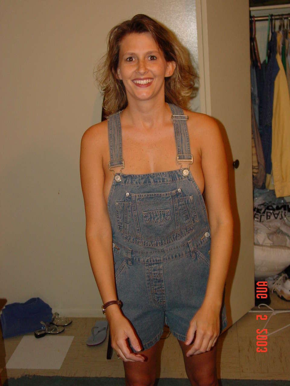 15P Smoking MILF Diane