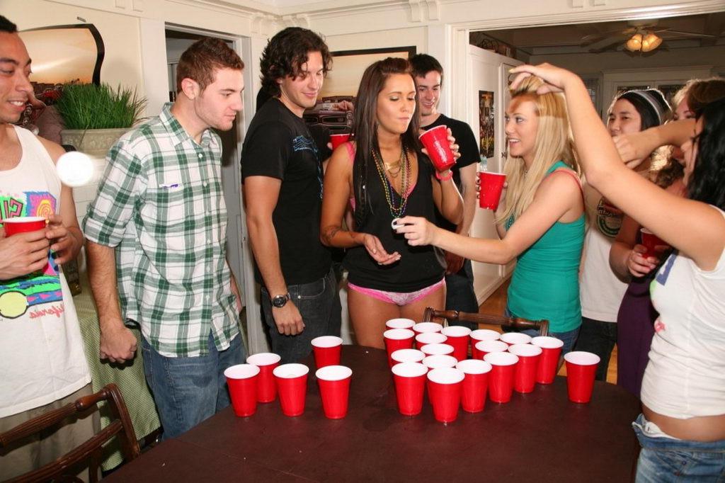 20P Crazy college beer sex party
