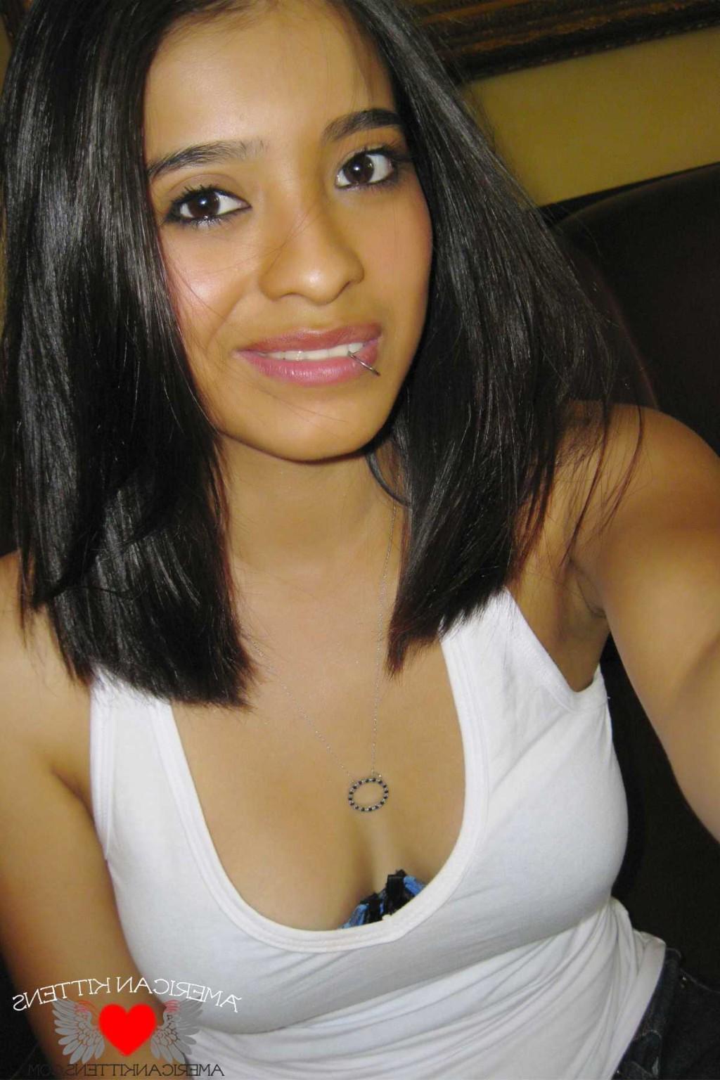 18P Kourtney-kimberly self shot