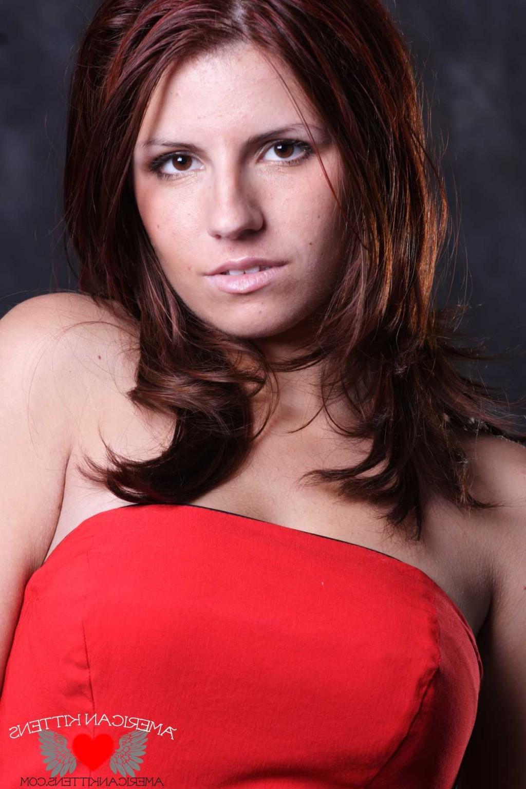 18P Andera Renolds red dress