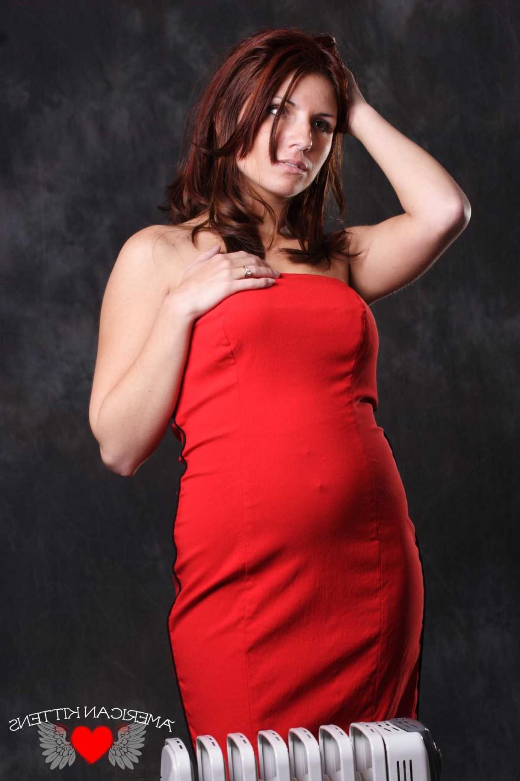 18P Andera Renolds red dress