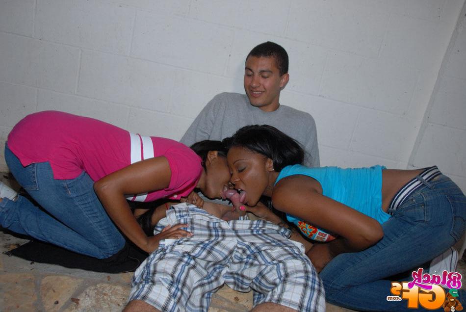 15P Cock sucking amateur ebony teenie GFs show panties