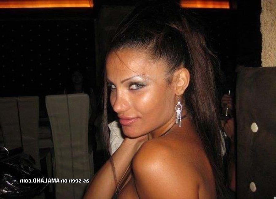 15P Daring sexy amateur Spanish girlfriends