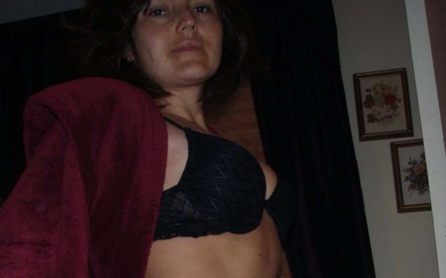 15P Hot amateur kinky Spanish senorita