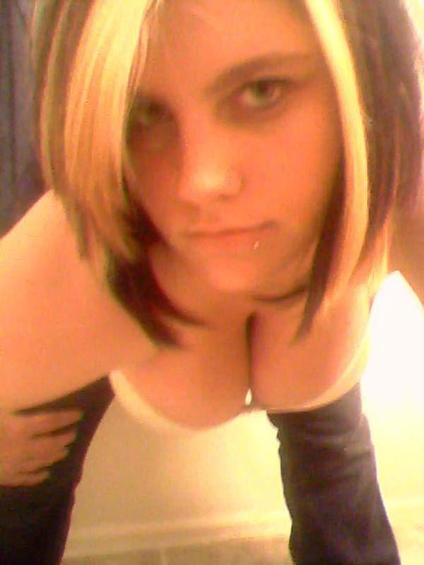 15P Hot Punk Rock Emo Girlfriends Flashing Perky Little Teen Tits