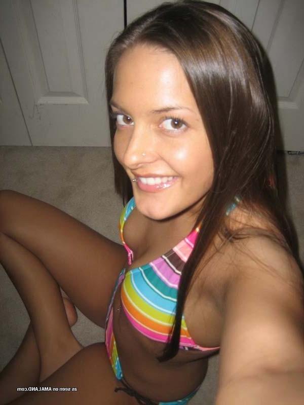 15P Hot Spanish amateur bikini chick