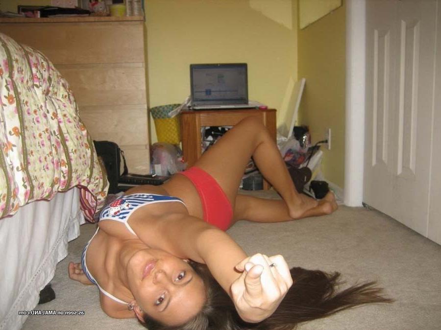 15P Hot Spanish amateur bikini chick