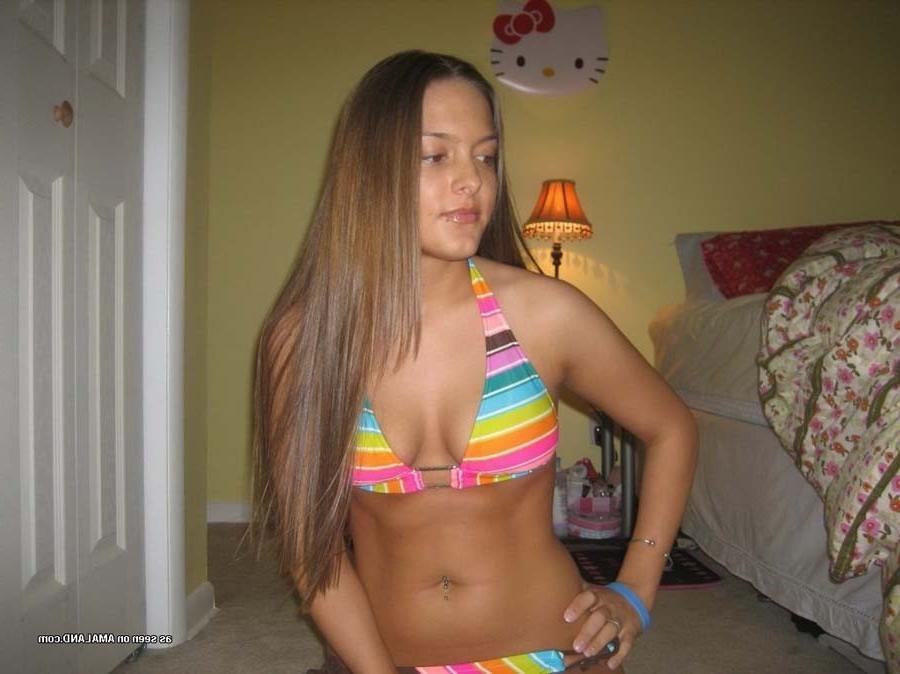 15P Hot Spanish amateur bikini chick