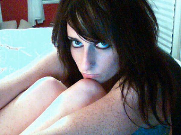 15P Depressed Emo Girlfriend Flashing Her Perky Little Teen Tits
