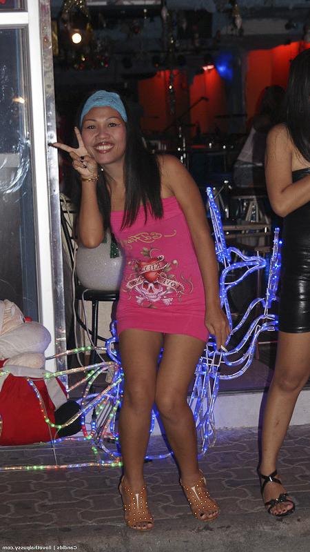 15P Real Bangkok Street Whores Caught In Public Being Silly Asian Sluts