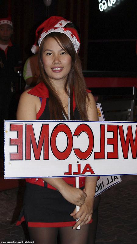 15P Real Bangkok Street Whores Caught In Public Being Silly Asian Sluts