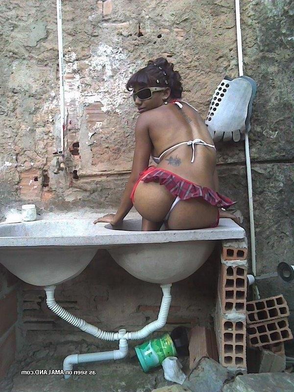 15P Assorted amateur 18 year old girlfriends caught naked in public