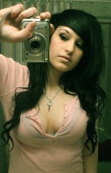 15P Naked selfshot emo teen girlfriends teasing
