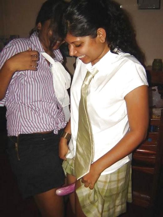 17P Indian girls private party