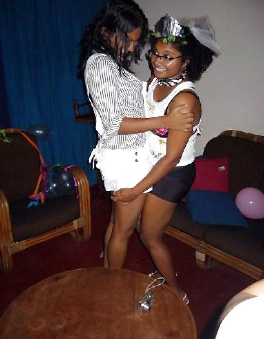 17P Indian girls private party