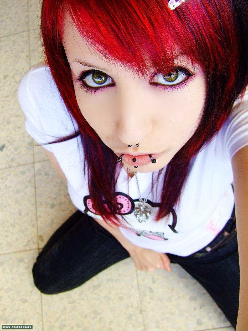 15P Selfshot amateur emo teen girlfriends teasing