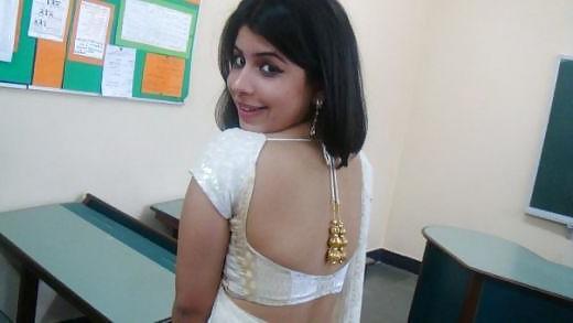 21P Sexy indian school girls