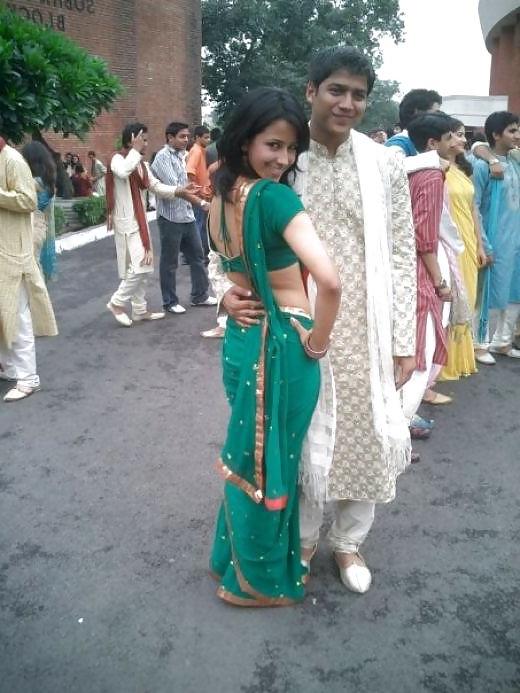 21P Sexy indian school girls