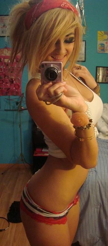 15P Selfshot cute emo teen girlfriends teasing