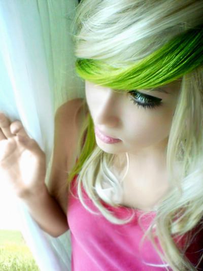 15P Selfshot cute emo teen girlfriends teasing