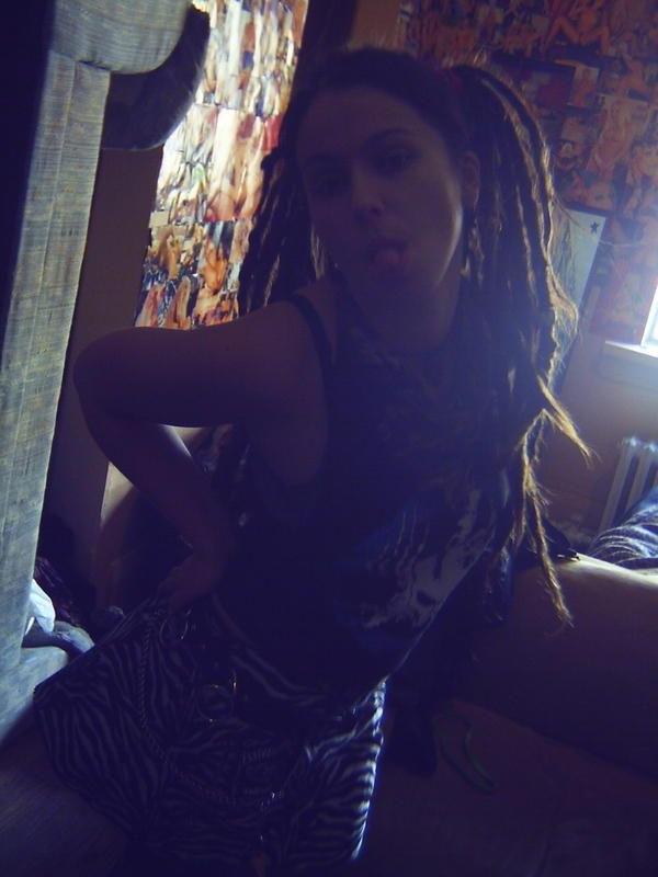 16P Hot closeup pictures of wet amateur snatch