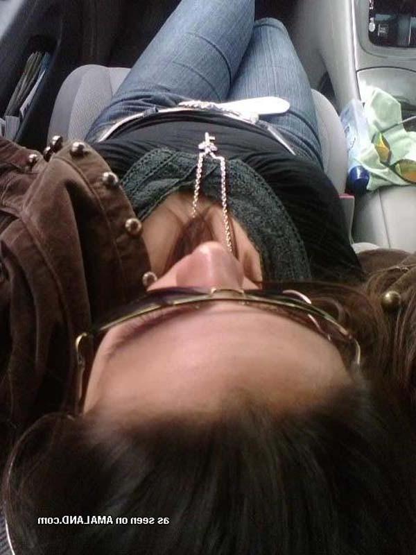 15P Amateur Spanish hottie's sexy selfpics