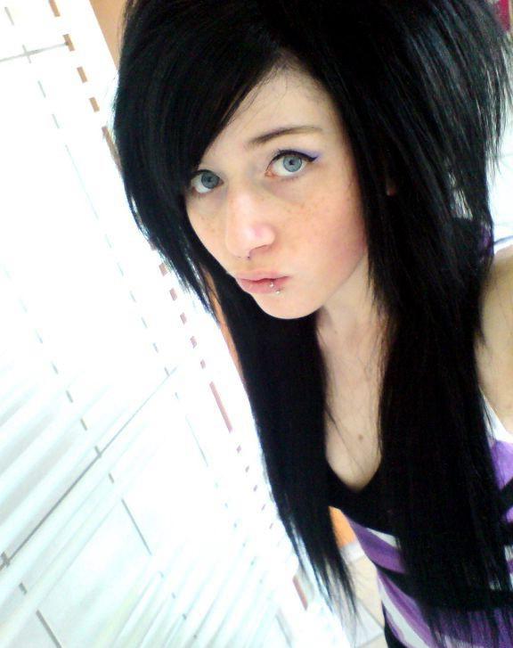 15P Tight selfshot emo girlfriends in panties