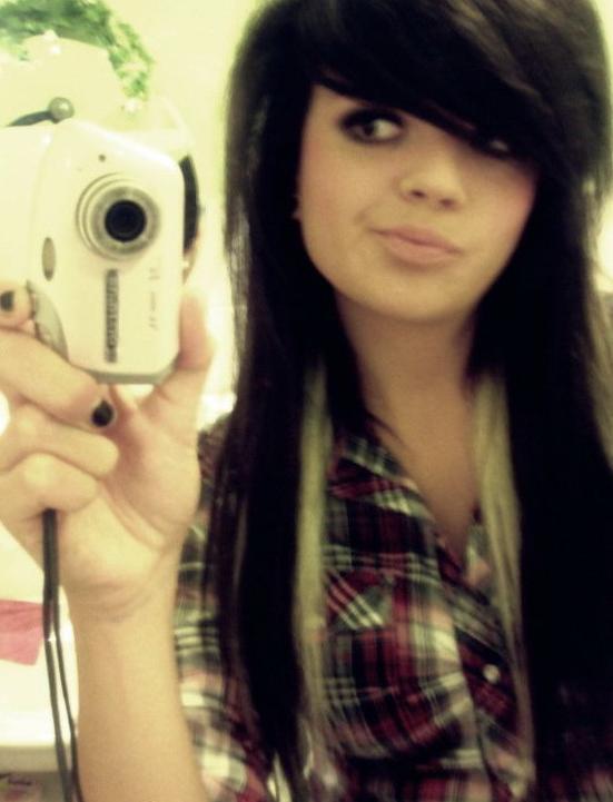 15P Tight selfshot emo girlfriends in panties