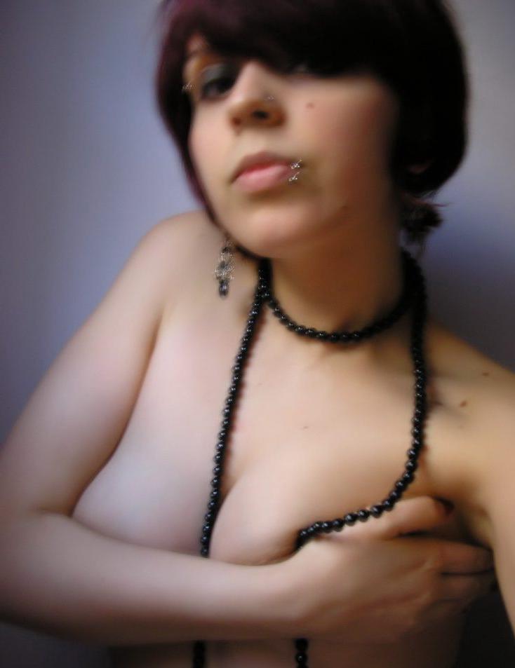 15P Tight selfshot emo girlfriends in panties