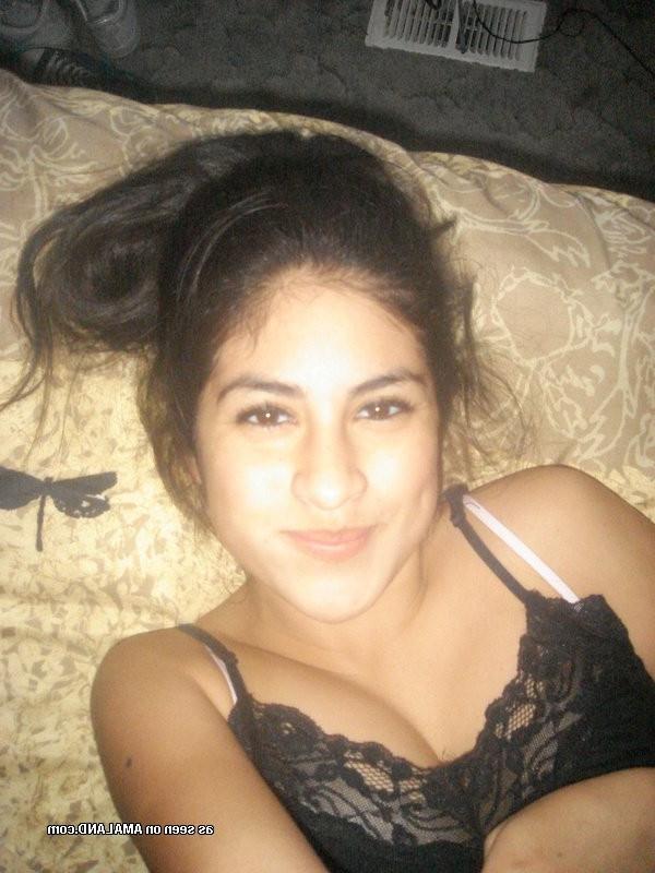 15P Collection of hot Spanish senoritas