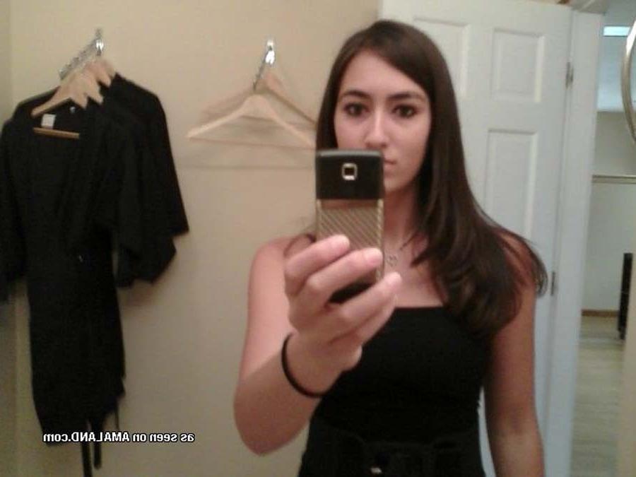 15P Collection of sexy Spanish hotties