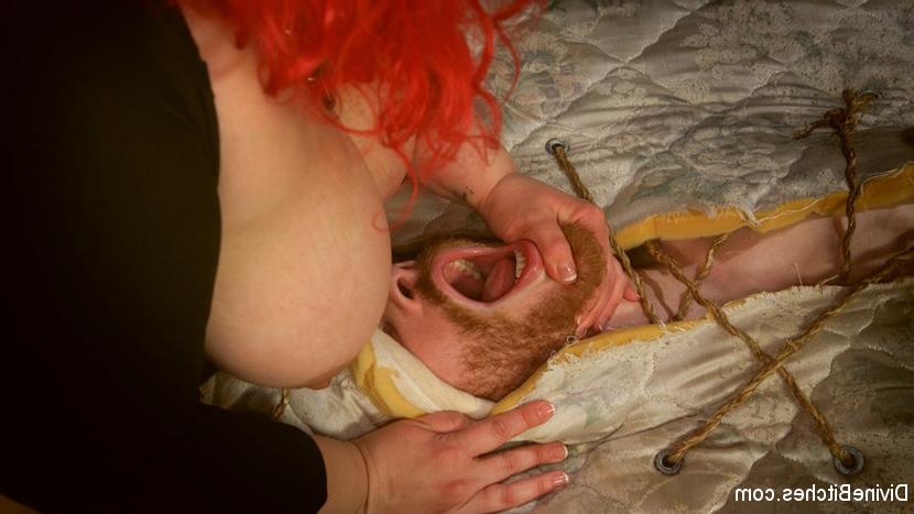 15P Two gorgeous BBWs smother pretty boy under their big asses, pound his ass with s