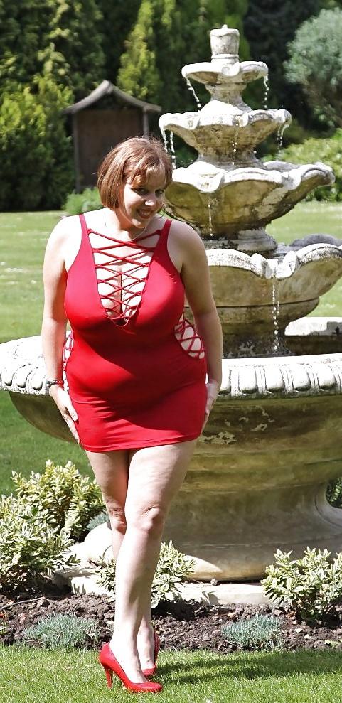 25P Nice Older Women Tits (White Edition) Vol. II