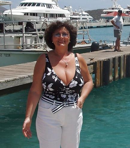 25P Nice Older Women Tits (White Edition) Vol. II