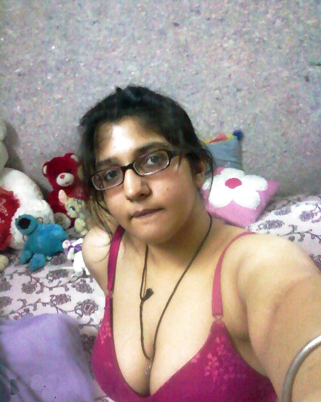 11P Indian hot
